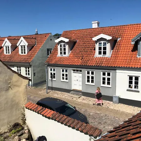 Huset Ved Springvandet راندرس