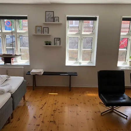 아파트 Huset Ved Springvandet *