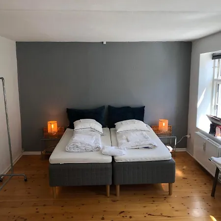 Huset Ved Springvandet 아파트 란데르스