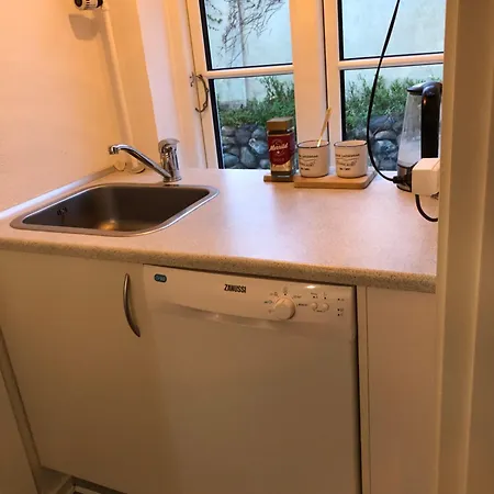 Huset Ved Springvandet * 란데르스