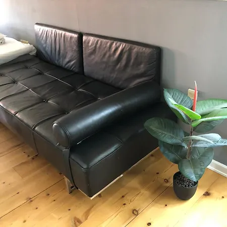 Huset Ved Springvandet Apartment *