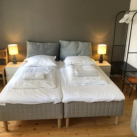 Huset Ved Springvandet *