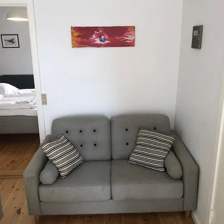 Huset Ved Springvandet 아파트 란데르스