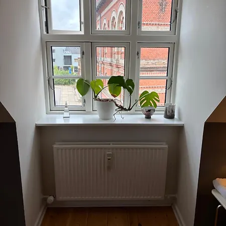 شقة Huset Ved Springvandet *