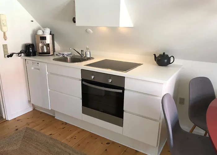 Huset Ved Springvandet * Раннерс