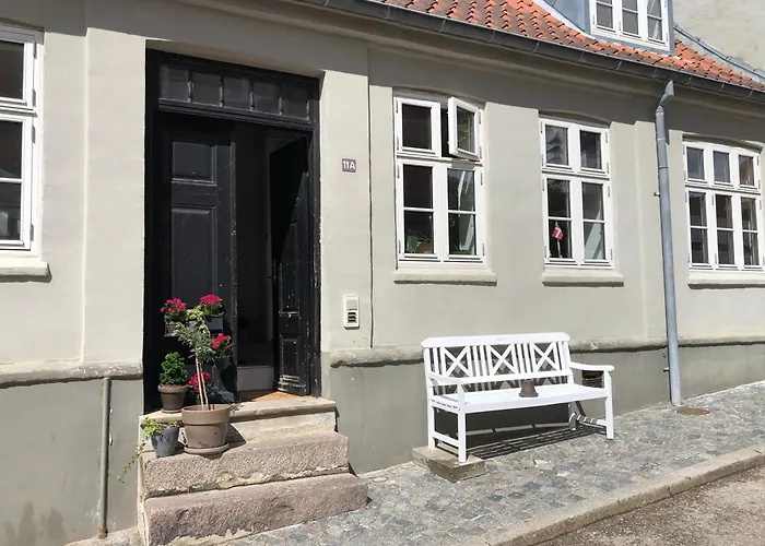 Huset Ved Springvandet *